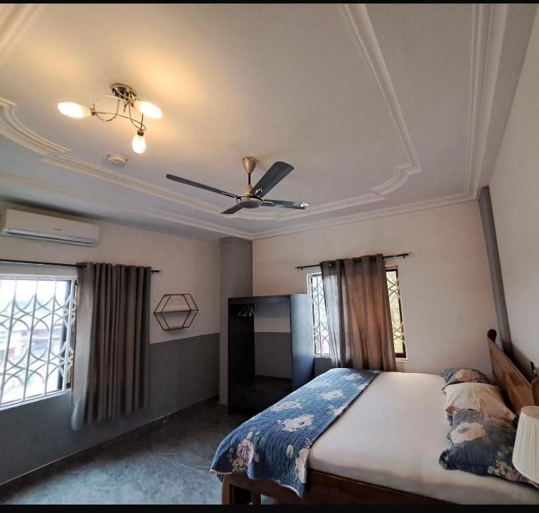 Baffour Apartments Adiebaba Экстерьер фото